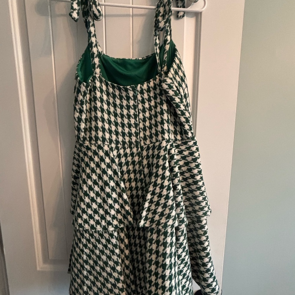 Fabrik Green and off-white/cream houndstooth print dress